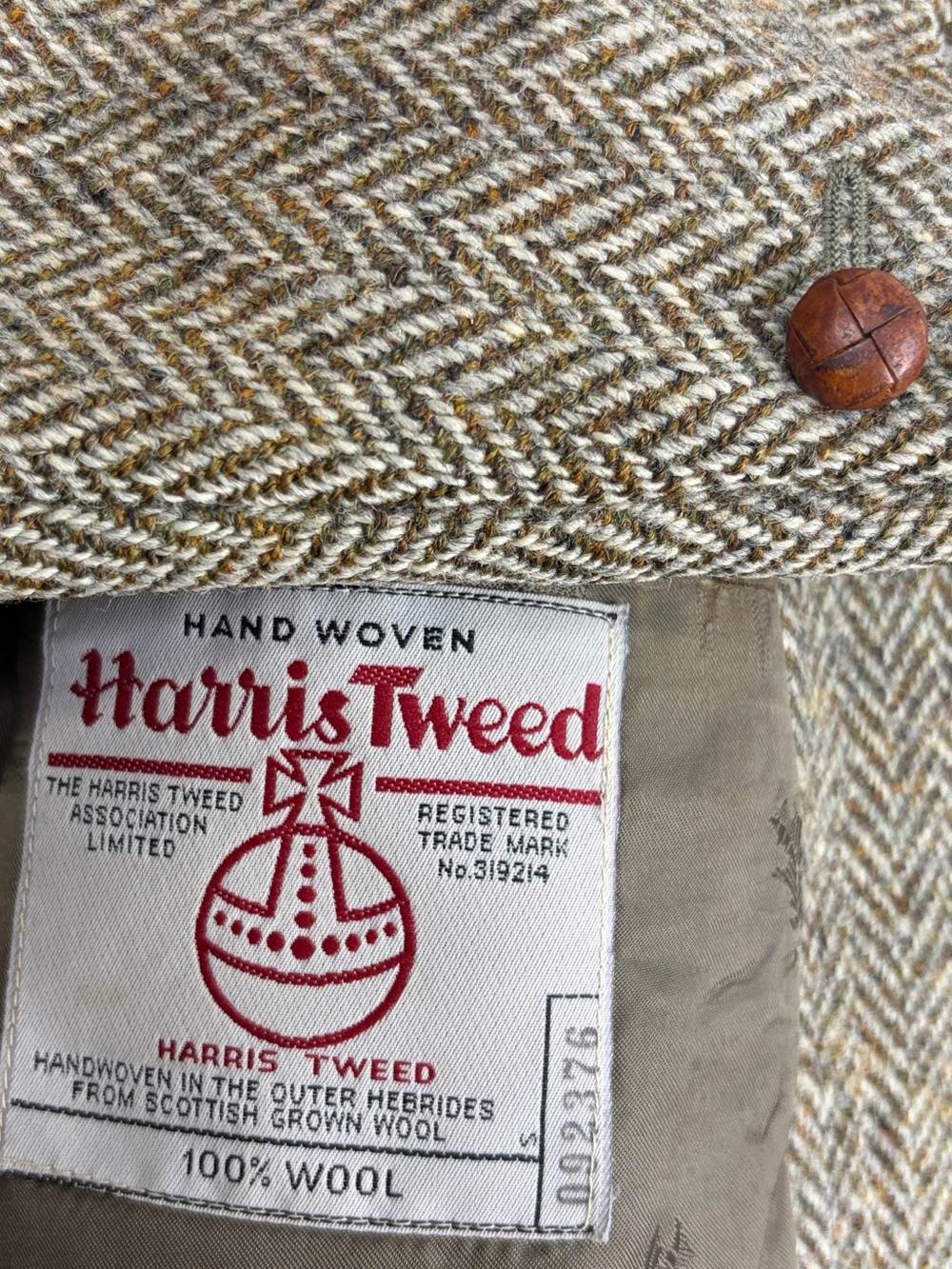 Vintage Harris Tweed Sport Coat Mens 44L Brown Herringbone Made in Scotland